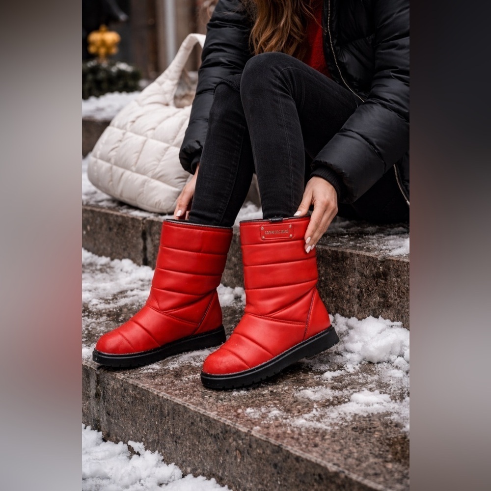 LOVE MOSCHINO Puffer boots